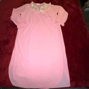 Kelly Reed Vintage Pink Nightgown Long Sleeve Lace Embroidered Satin Bib Trim‎